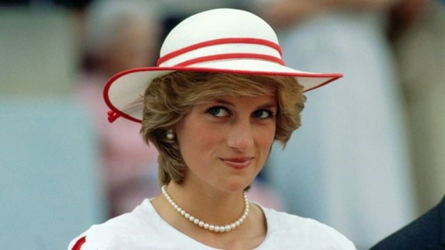 Vì sao BBC phải xin lỗi vì phỏng vấn Diana năm 1995? – BBC News