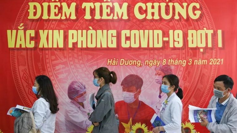 Việt Nam: Gần 5.000 ca Covid trong đợt dịch mới, 120 triệu liều vac-xin sẽ được nhập