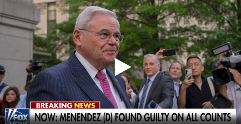 Thượng nghị sĩ Dân chủ Bob Menendez bị kết tội về các cáo buộc tội tham nhũng liên bang