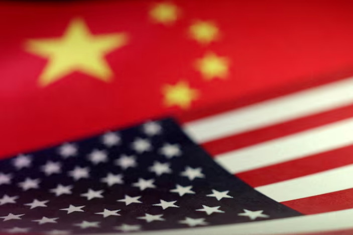 Máy bay Hải quân Mỹ bay qua eo biển Đài Loan trước cuộc gặp ​​giữa ông Tập Cận Bình và ông Trump.